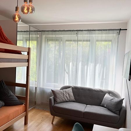 Gemuetliche Privatzimmer Mit Geteiltem Bad, Kueche Und Garten 뮌헨 외부 사진