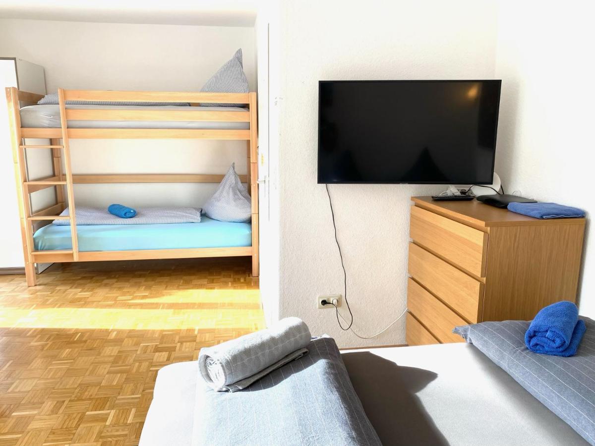 Gemuetliche Privatzimmer Mit Geteiltem Bad, Kueche Und Garten 뮌헨 외부 사진